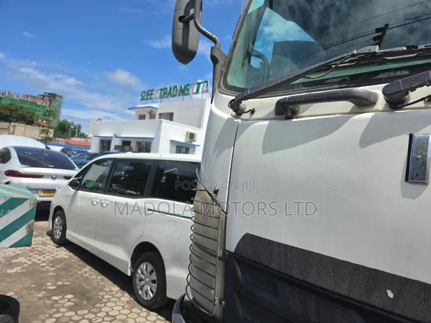 Isuzu Tipper FVZ - thumbnail 7