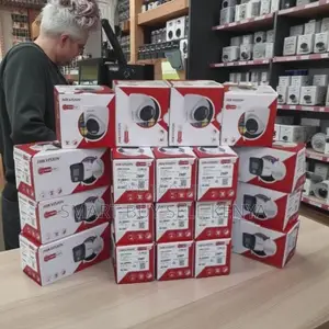 Indoor Use Hikvision 1080p Full Hd 2mp Smart Hybrid Light CCTV Camera