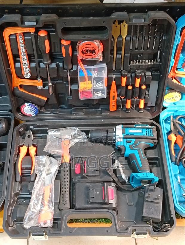 Makita Cordless Drill Set