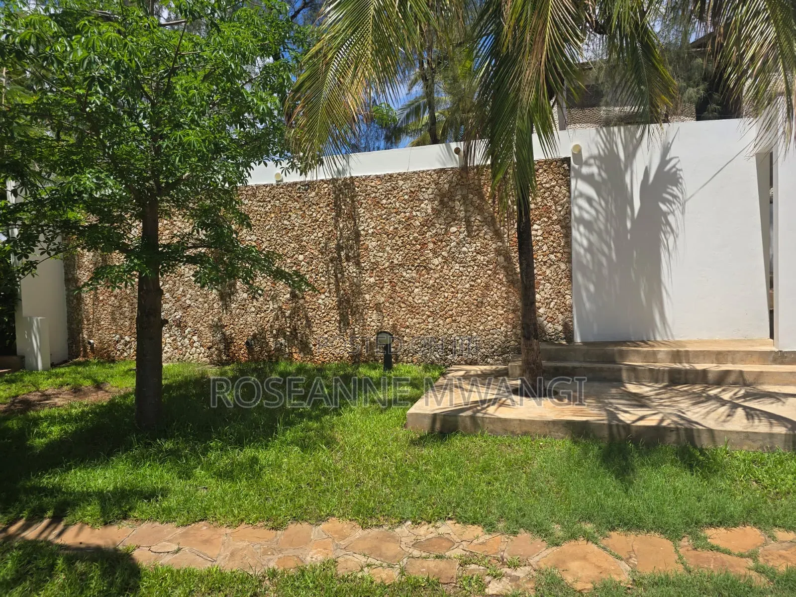 Furnished 5bdrm House in Casuarina, Town Centre for sale