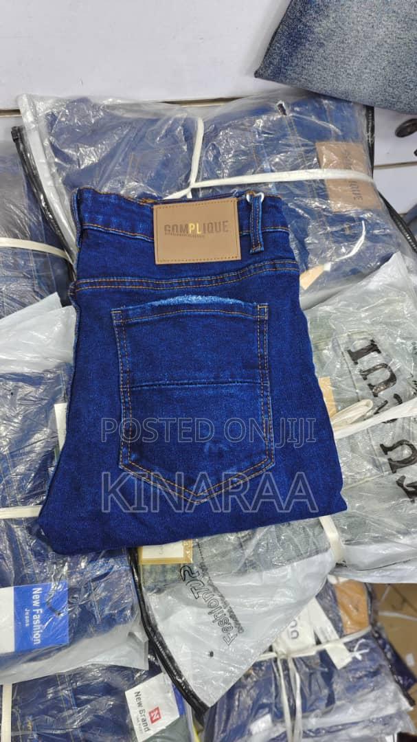 Classic Everyday Denim Jeans - thumbnail 3