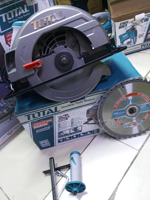 9-Inch Total Electric Circular Saw 2200w