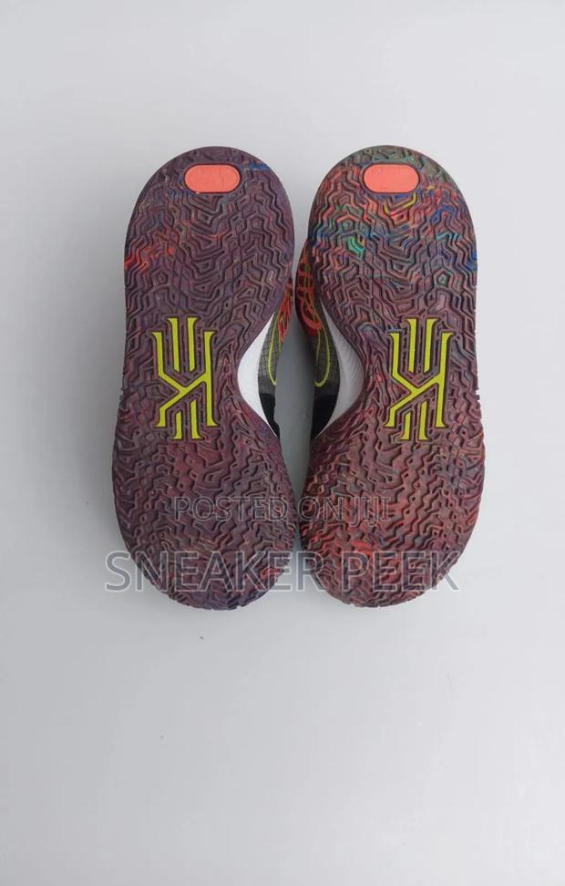 Basketball Shoes - thumbnail 4