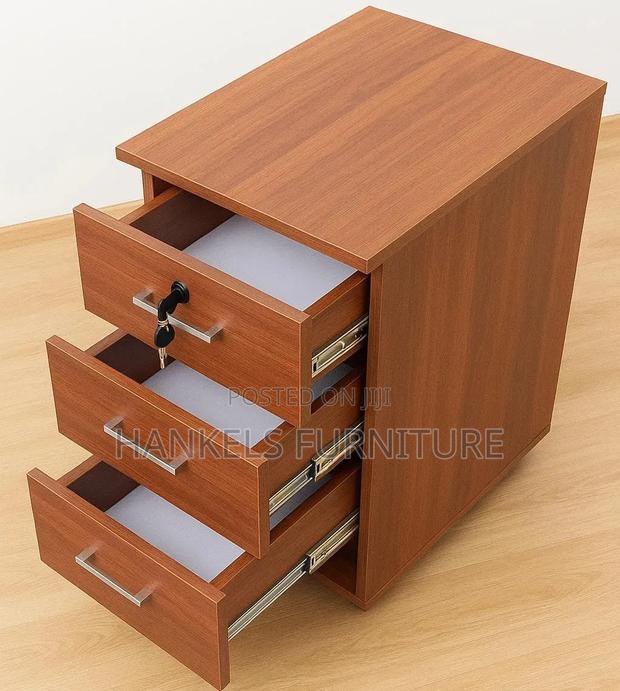 3 Drawer Lockable Pedestal Cabinet – Under Desk Storage Drawer - thumbnail 2