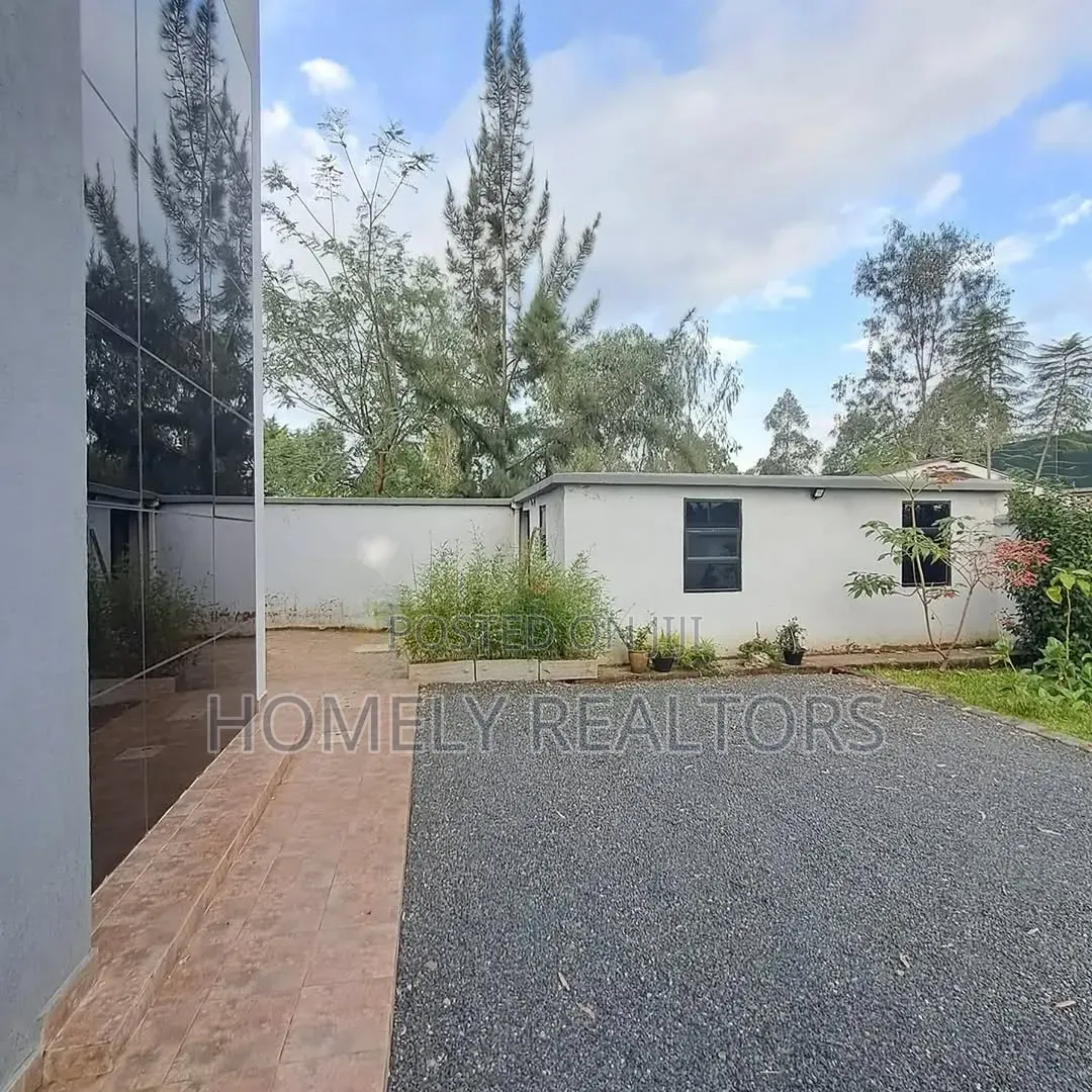 5bdrm Townhouse / Terrace in Karen, Nairobi for rent