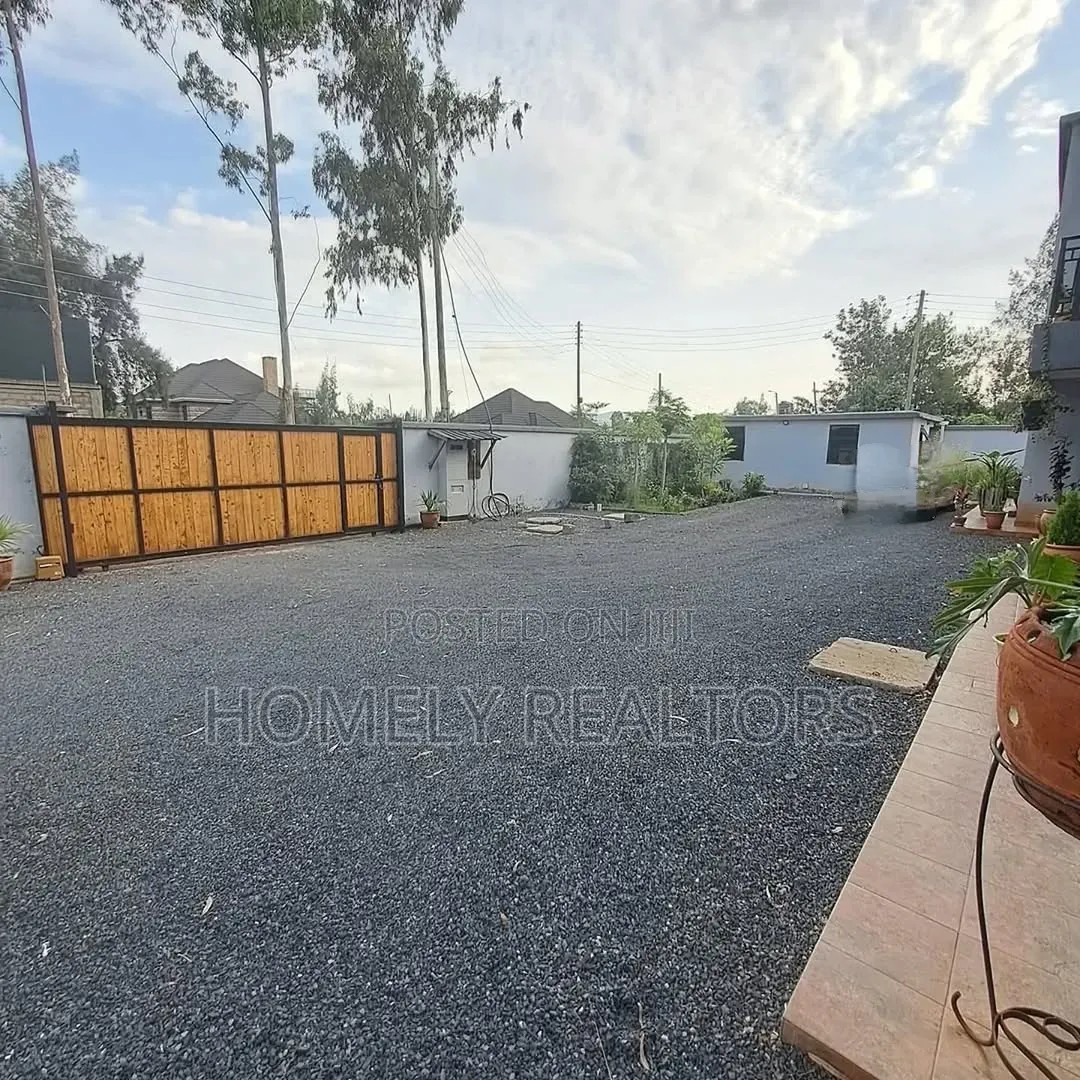 5bdrm Townhouse / Terrace in Karen, Nairobi for rent