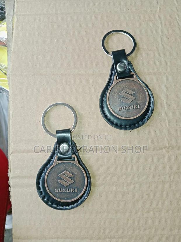 1pc Suzuki Leather Moulded Key Chain
