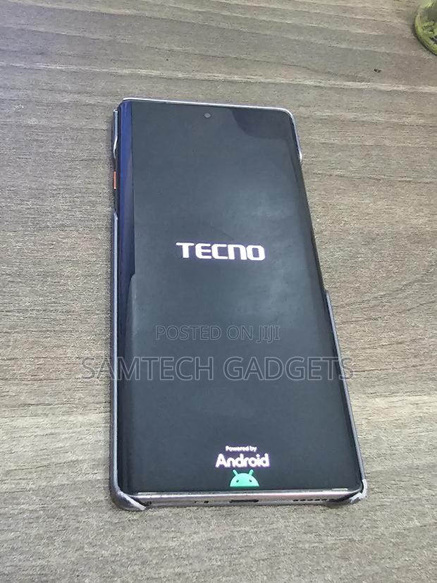 Tecno Camon 40 Pro 4G 256 GB Gray - thumbnail 2