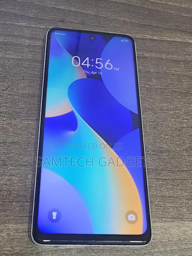 Tecno Spark 10 Pro 128 GB White - thumbnail 2