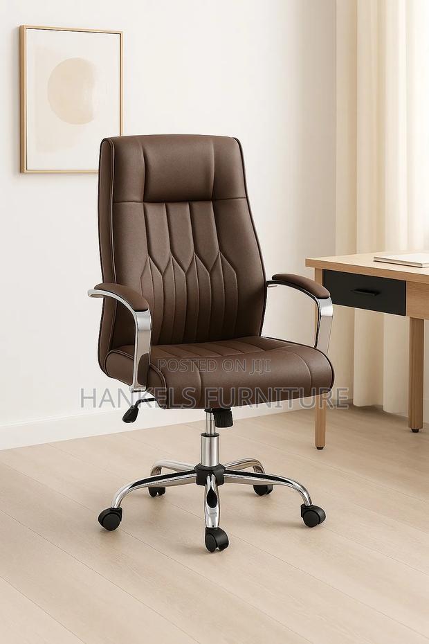 Executive High Back Office Chair – Ergonomic Comfort Seat