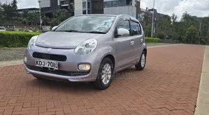 Toyota Passo 2015 Pink