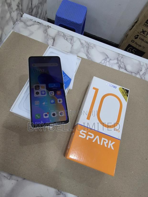 Tecno Spark 10 Pro 128 GB White - thumbnail 3