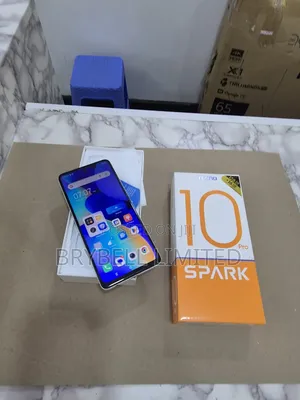 Tecno Spark 10 Pro 128 GB White