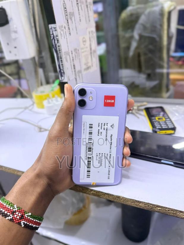 Apple iPhone 11 128 GB Purple - thumbnail 2