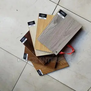 Wooden/ Floor Laminate