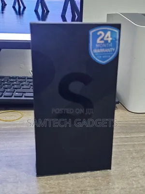 New Samsung Galaxy S22 5G 256 GB White
