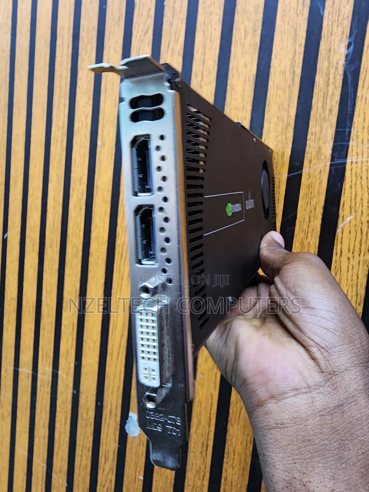 Nvidia Quadro 4000 2gb Graphics Powered 2 Display Ports Dvi Port