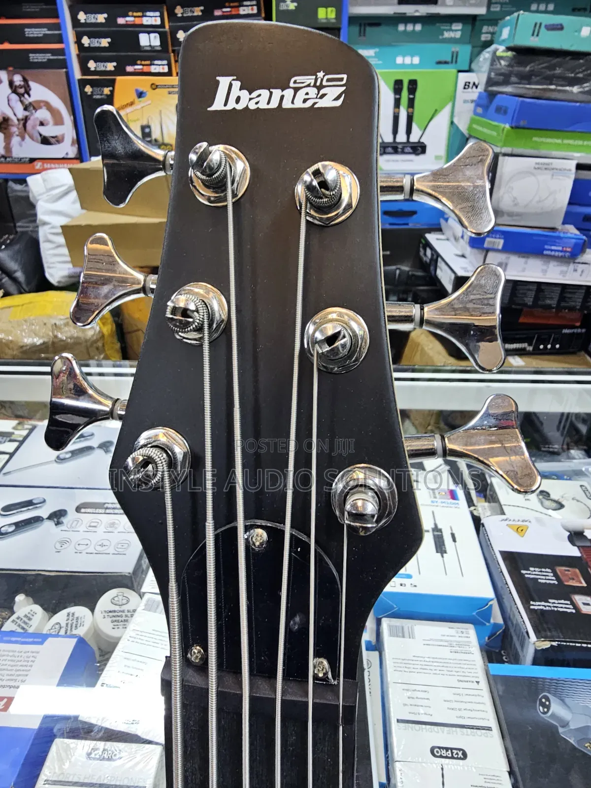 6 Strings Ibanez Active Bass Guitar