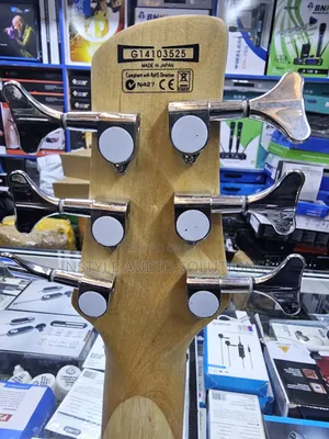 6 Strings Ibanez Active Bass Guitar