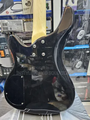 Fender 5 String Bass Guitar
