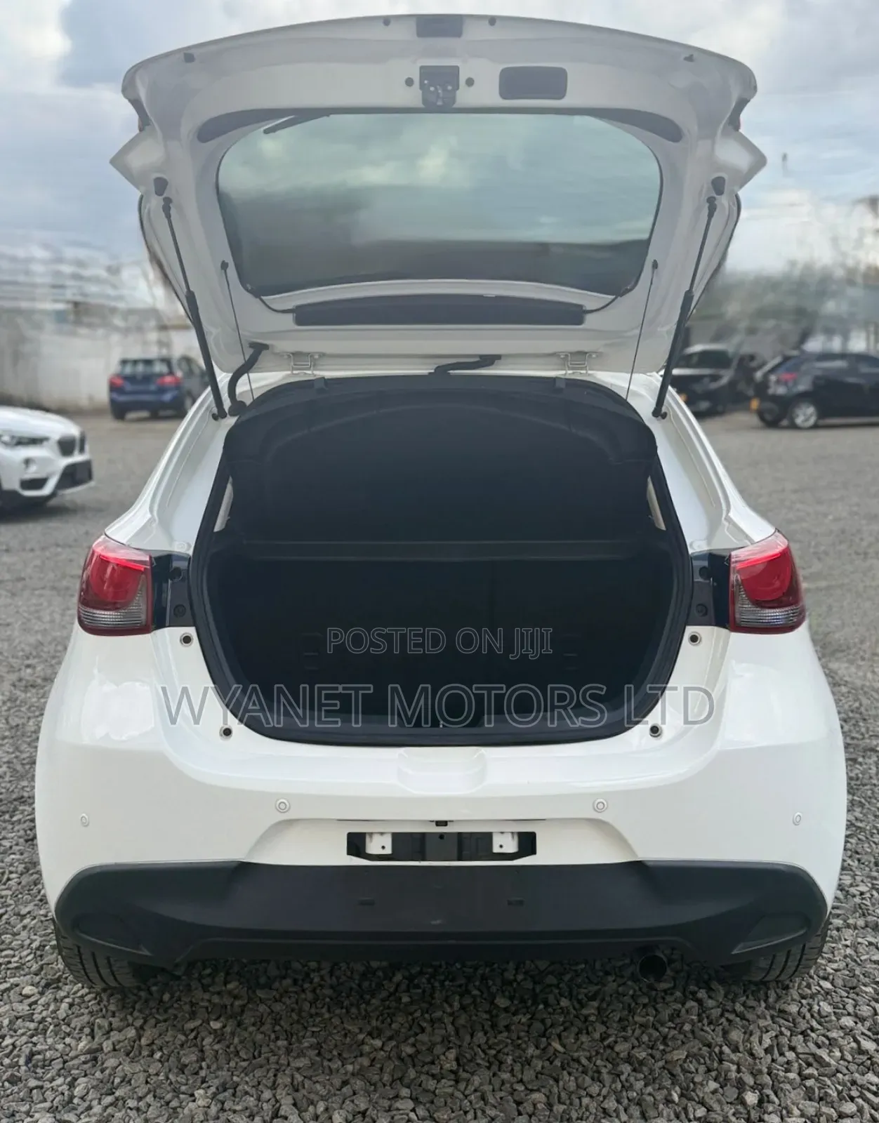 Mazda Demio 2019 White