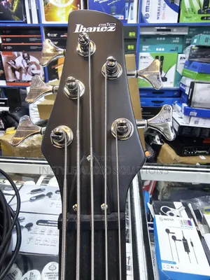 5 String Active Ibanez Bass Guitar