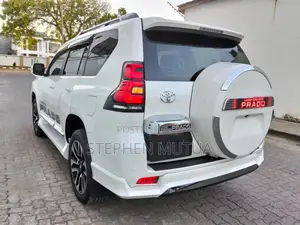 Toyota Land Cruiser Prado 2.8 2020 White