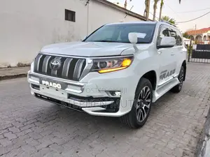 Toyota Land Cruiser Prado 2.8 2020 White