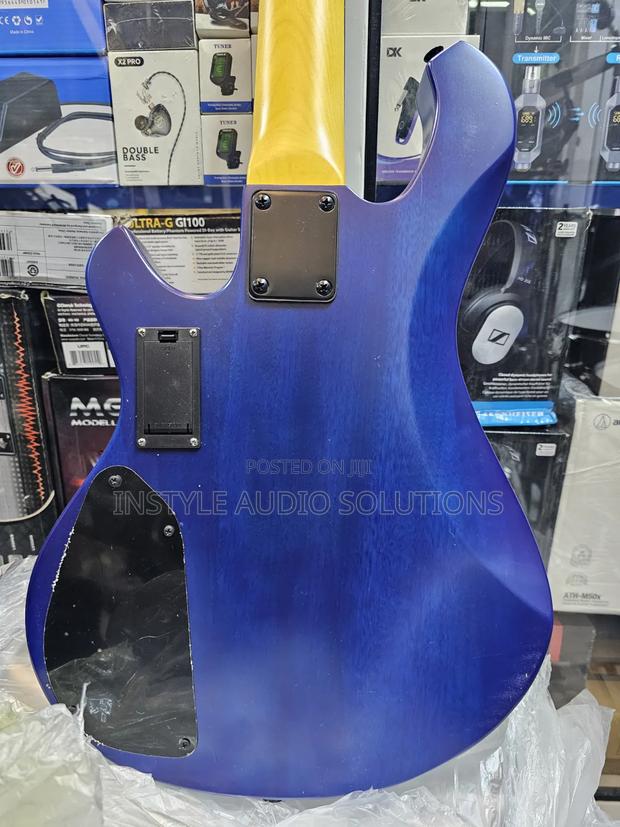 5 String Ibanez Sleek Active Bass Guitar - thumbnail 3