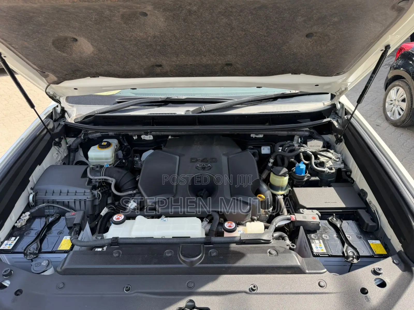 Toyota Land Cruiser Prado 2.8 2021 White
