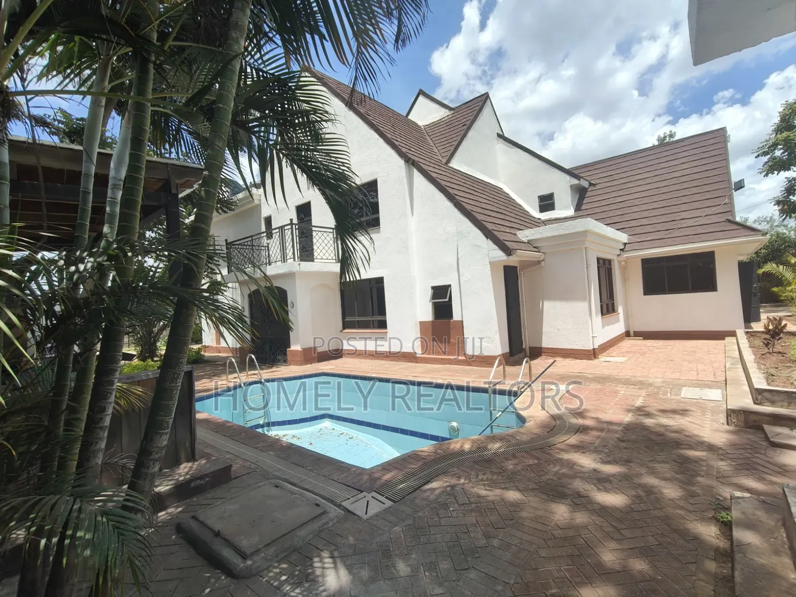7bdrm Maisonette in Karen, Nairobi for rent