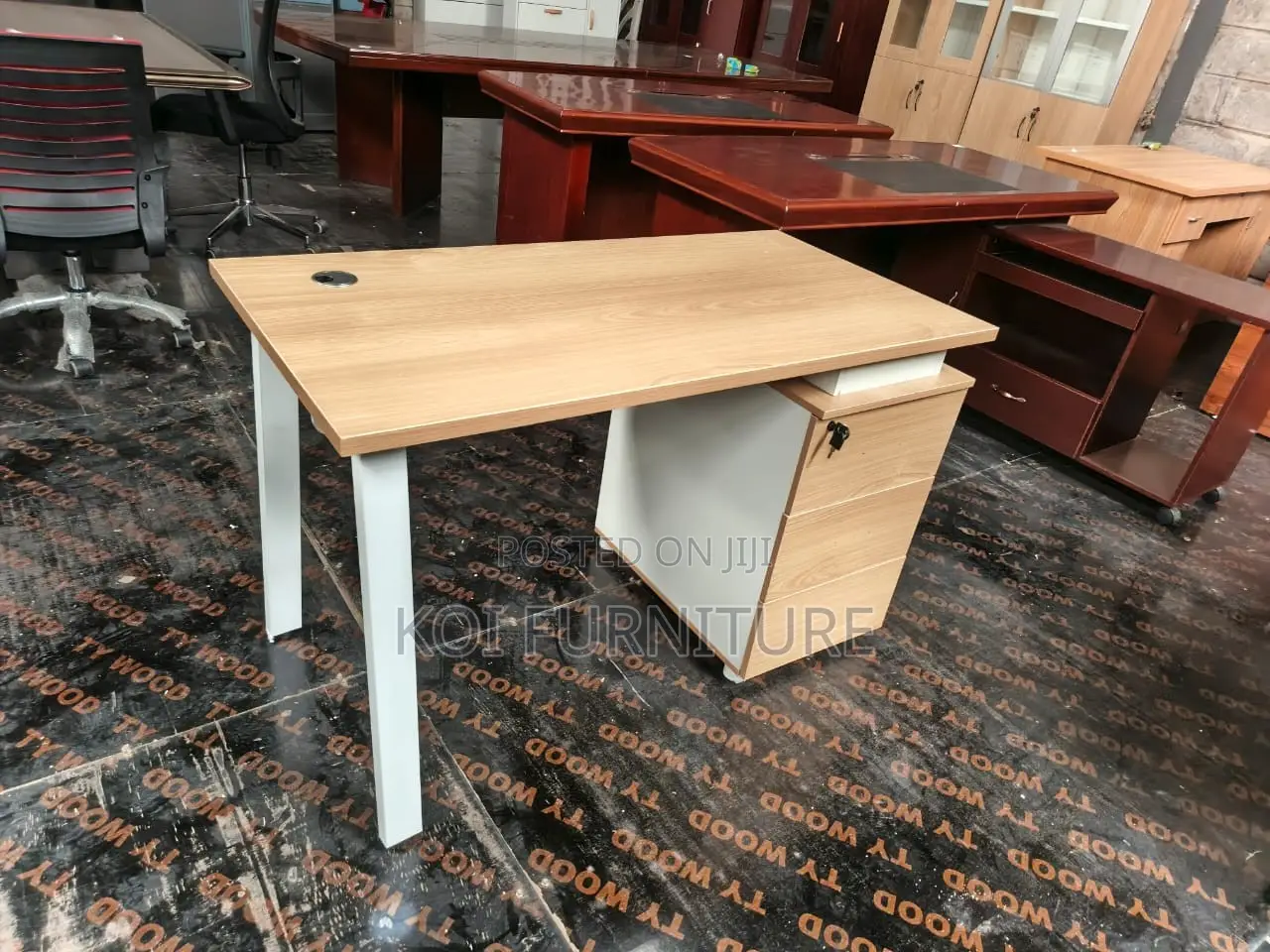 Office Desk; 1.6 Meters Executive Management Office Desk
