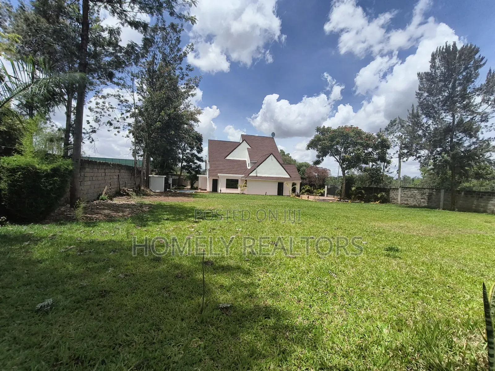 7bdrm Maisonette in Karen, Nairobi for rent