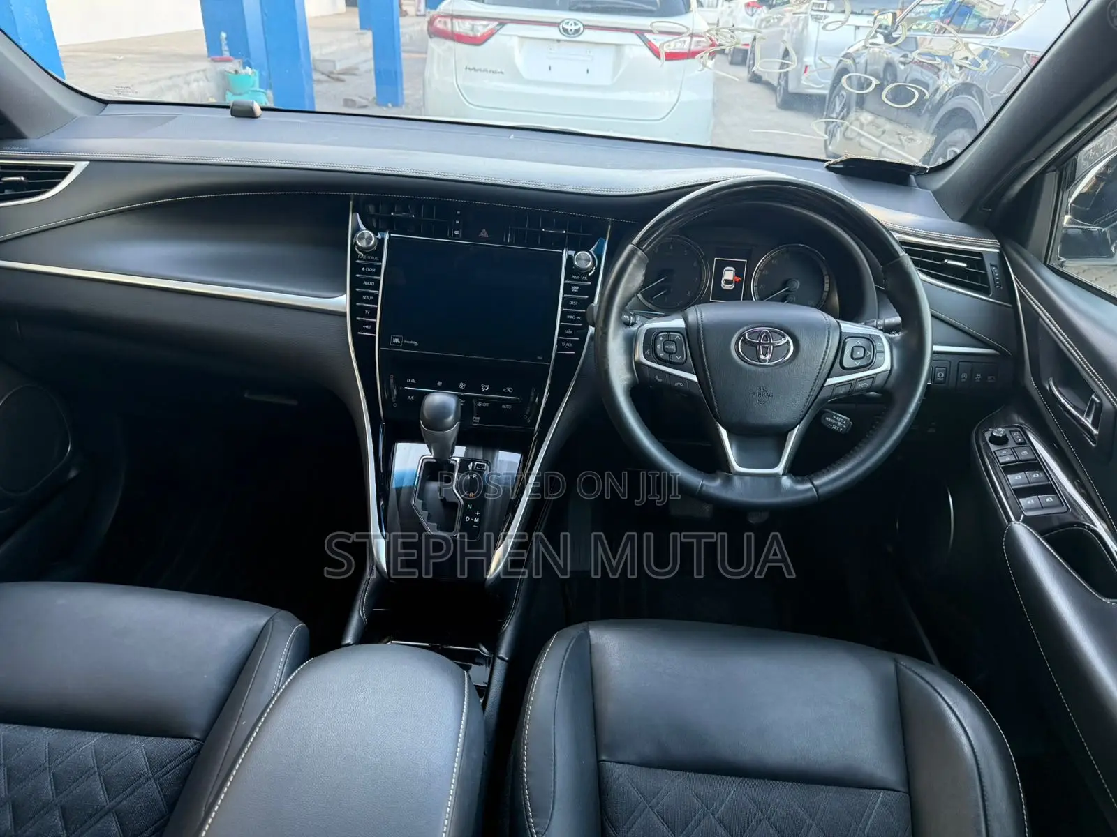 Toyota Harrier 2.0 4WD 2019 White