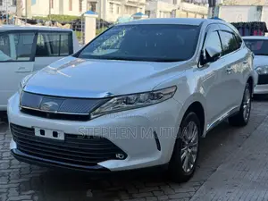Toyota Harrier 2.0 4WD 2019 White