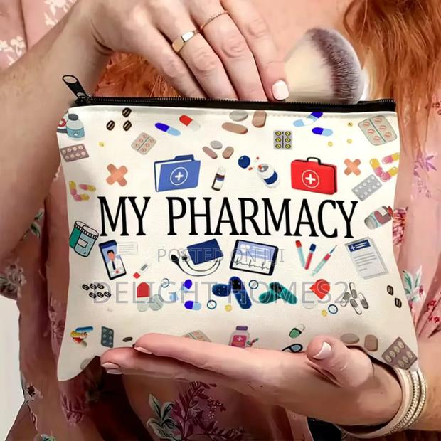 Ouch Pouch for First Aid Travel Medicine_re