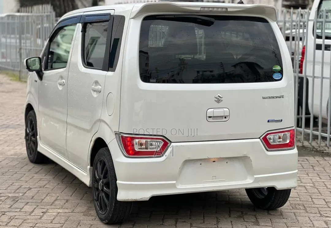 Suzuki Wagon R 660 Hybrid FWD 2018 Off white