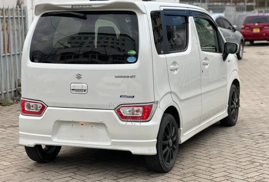 Suzuki Wagon R 660 Hybrid FWD 2018 Off white