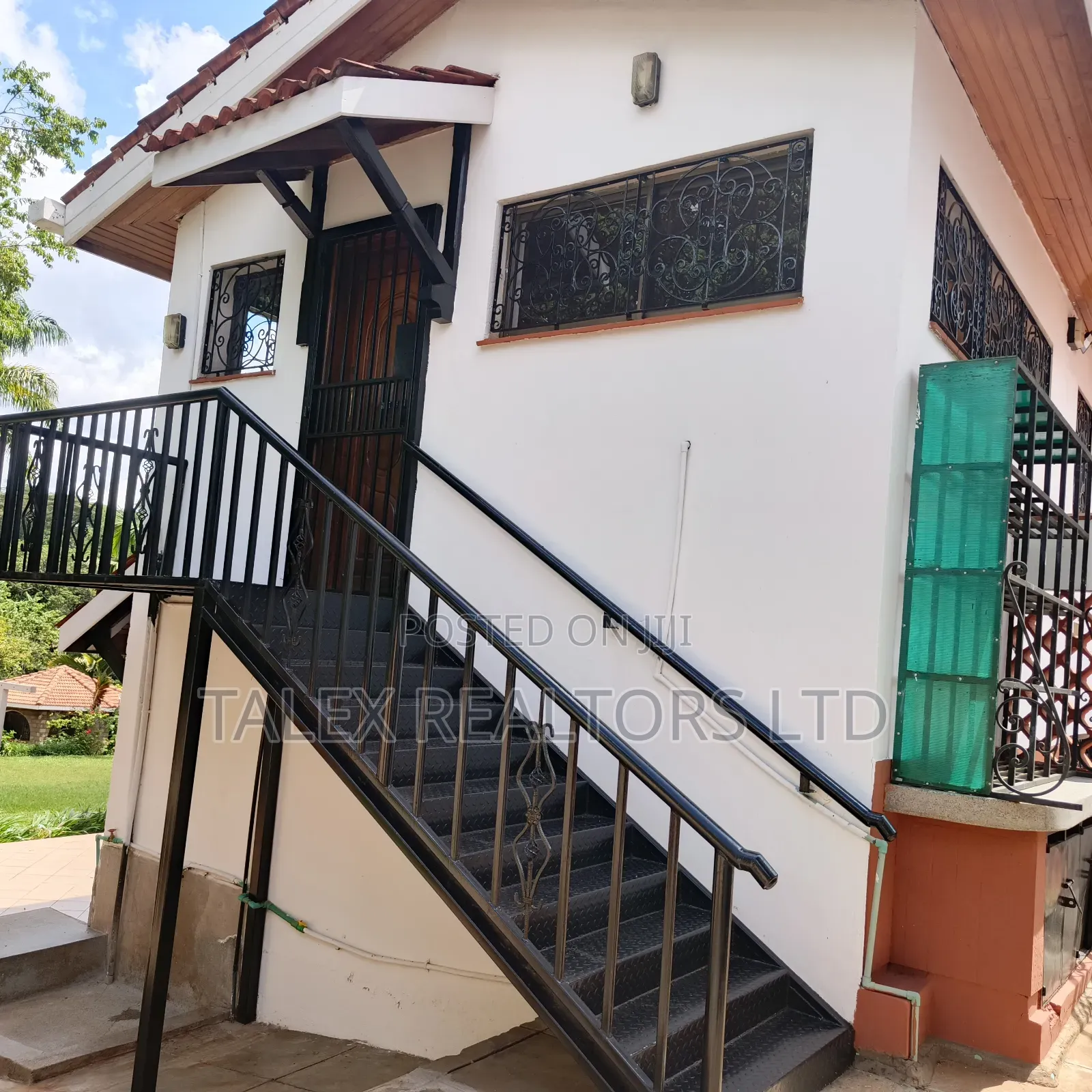 6bdrm Mansion in Call Me, Gigiri for rent