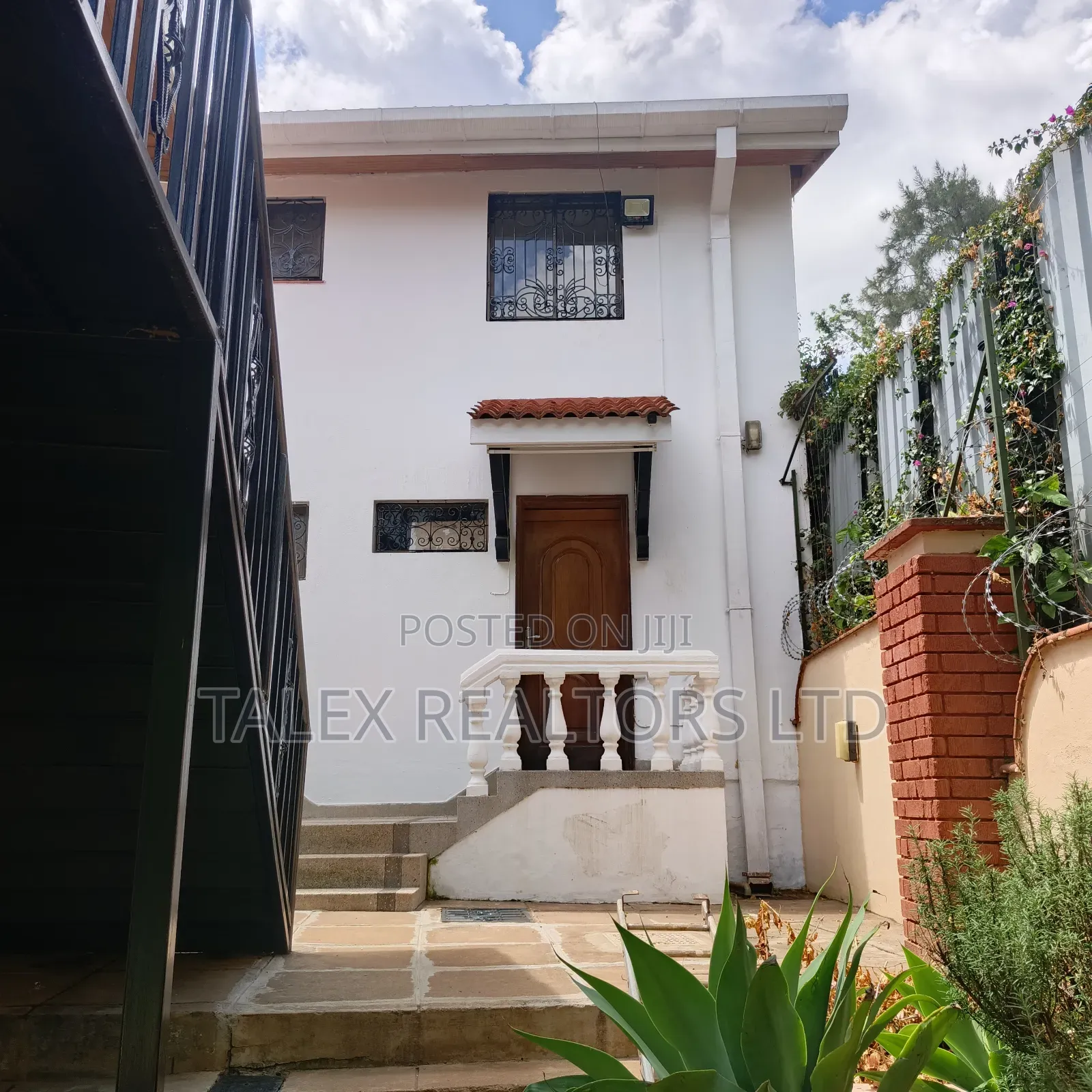 6bdrm Mansion in Call Me, Gigiri for rent