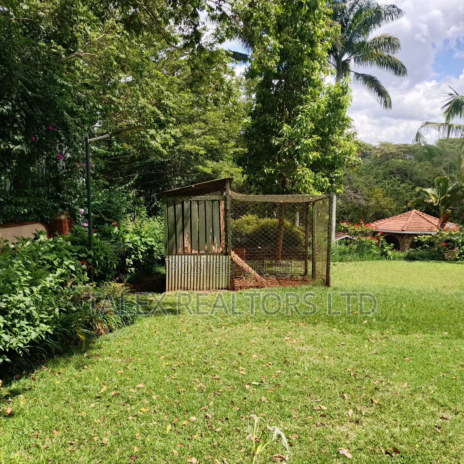 6bdrm Mansion in Call Me, Gigiri for rent