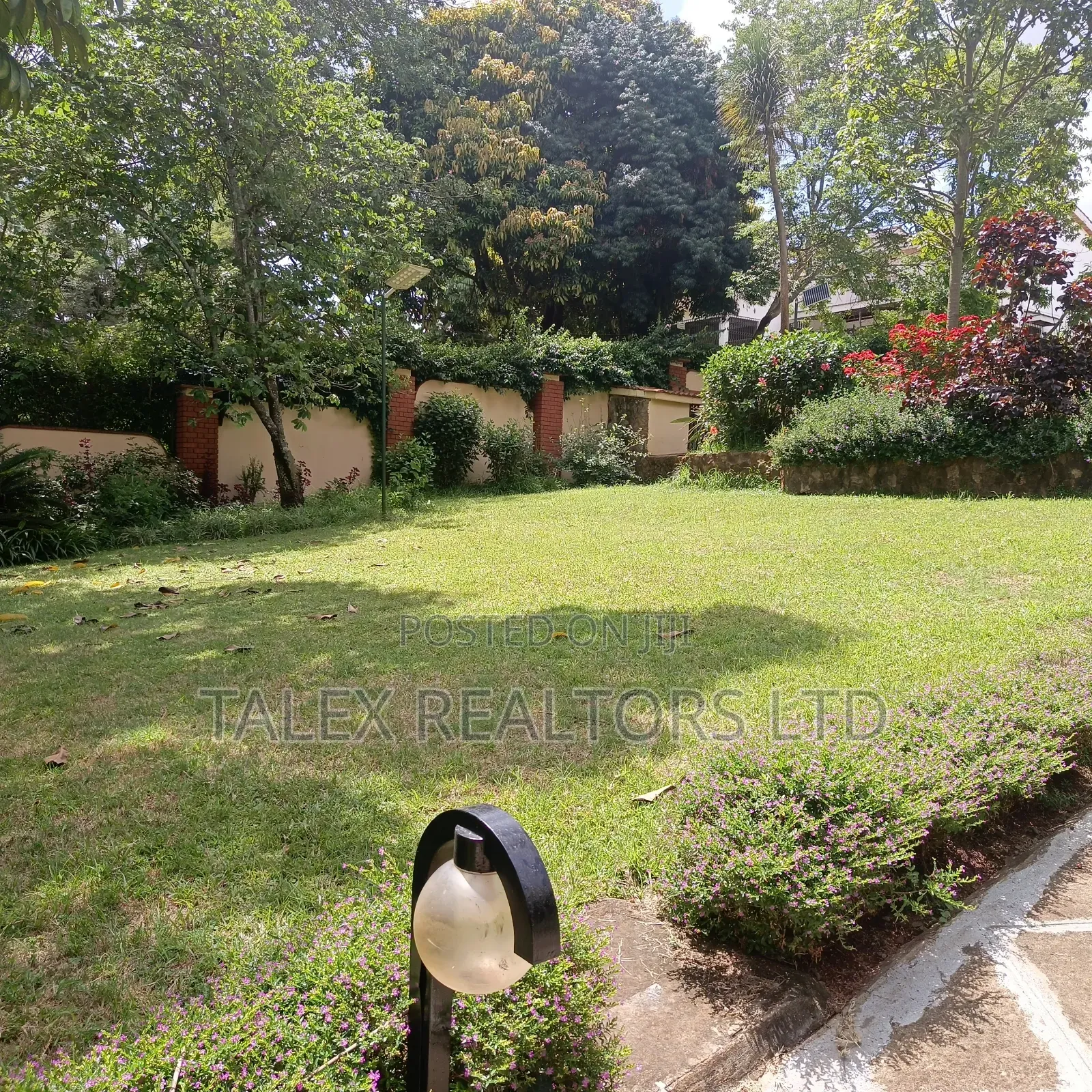6bdrm Mansion in Call Me, Gigiri for rent
