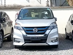 Nissan Serena 2019 Silver