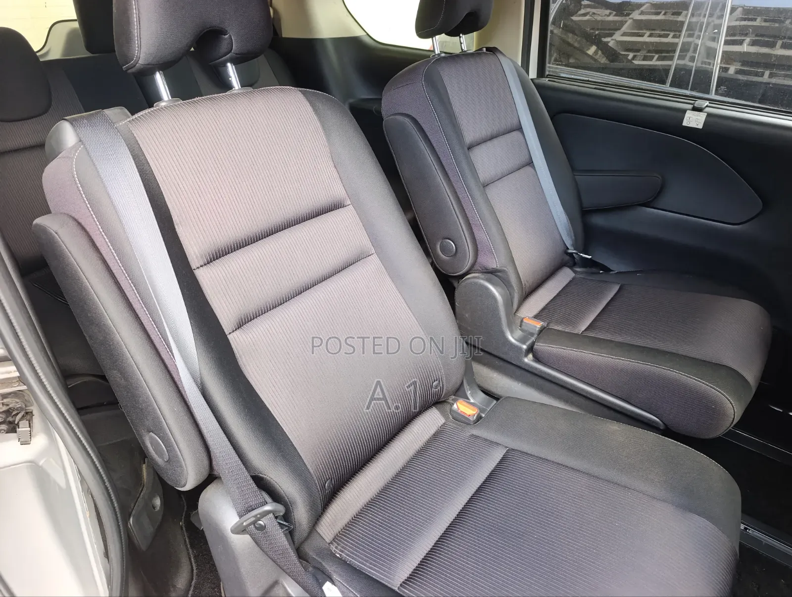 Nissan Serena 2019 Silver