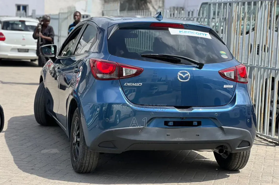 Mazda Demio 2019 Blue
