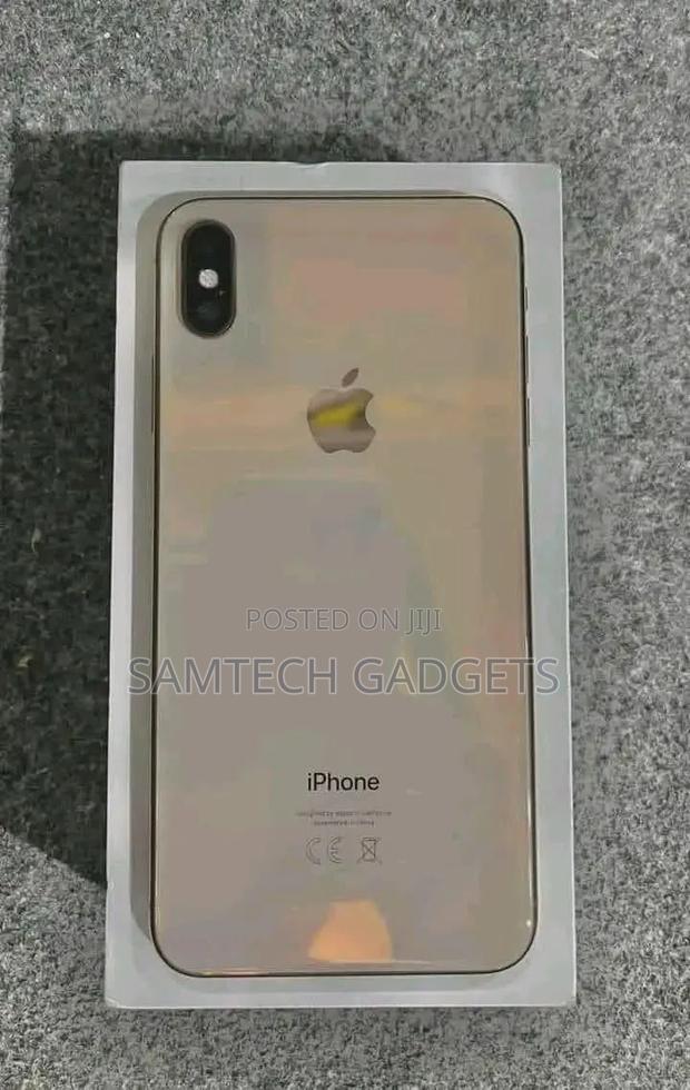 Apple iPhone XS Max 64 GB Gold