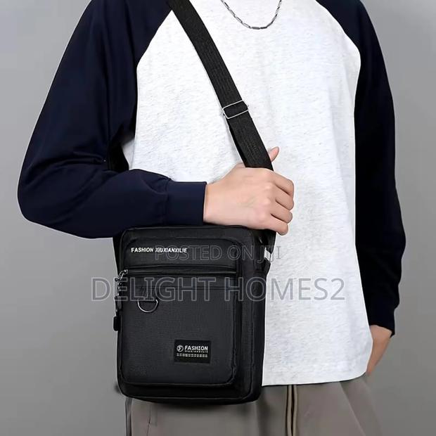 Multifunctional Crossbody Messenger Bag_re - thumbnail 3