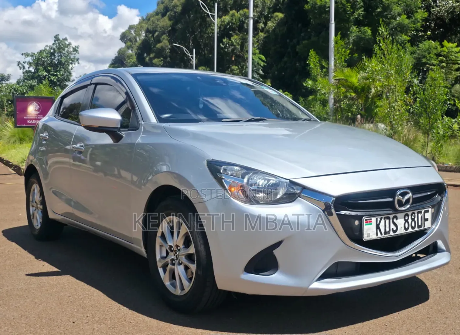 Mazda Demio 2017 Silver