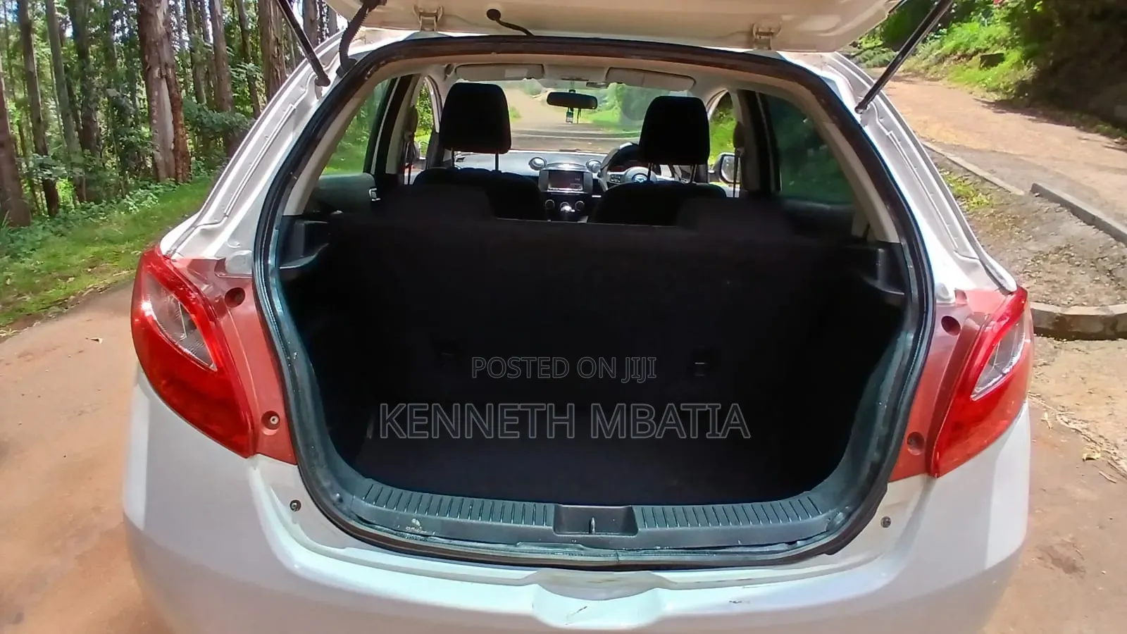 Mazda Demio 2017 Silver