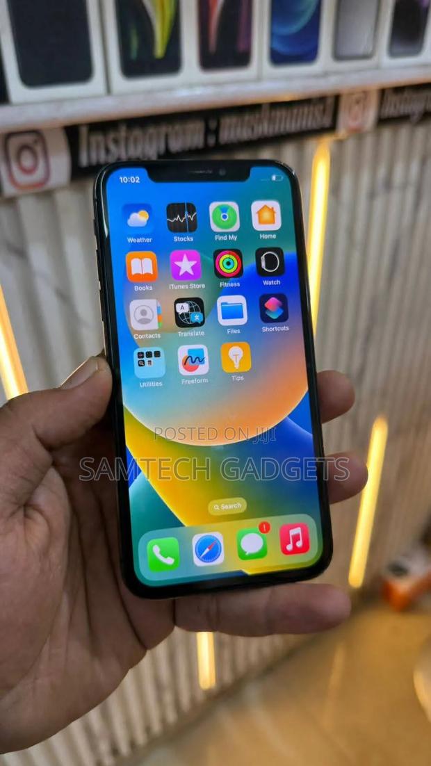 Apple iPhone XS 64 GB Black - thumbnail 2